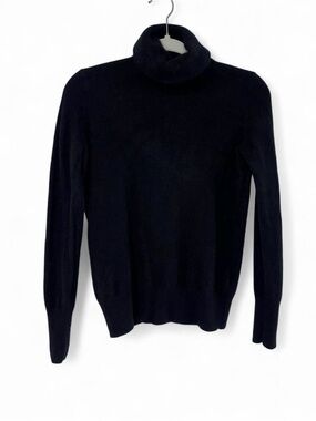 Halston 100% 2-Ply Cashmere Black Turtleneck Sweater Medium Quiet Luxury